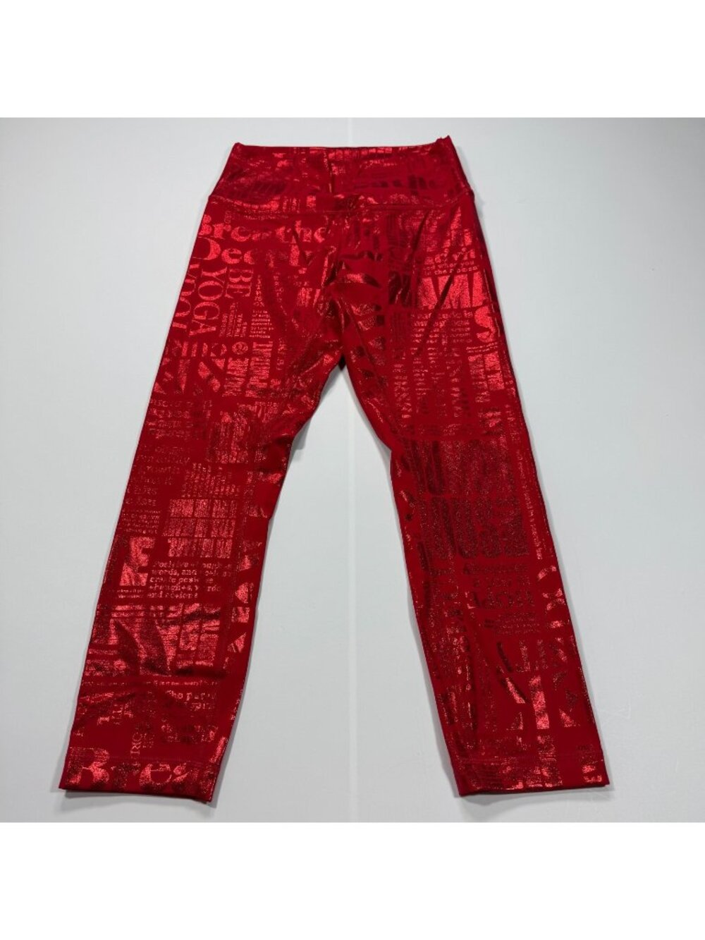 Lululemon Wunder Under Leggings Women's 6 Red 20YR Manifesto Foil Capri Yoga Gym